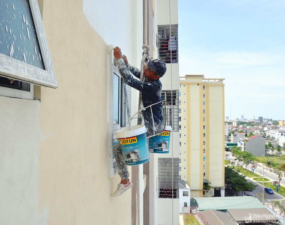 Sơn nhà anh Tùng - Hoàng Quốc Việt